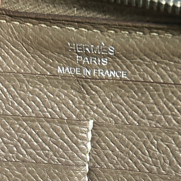 Hermes Brown Leather Zip Around Wallet France - Picture 2 of 14